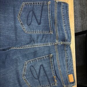 Blue Denim Jeans with Back Pocket Stitching
